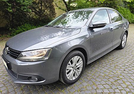 VW Jetta Volkswagen VI Life*SHZ|KLIMAAUTO.|TÜV&INSP. NEU*1.HD