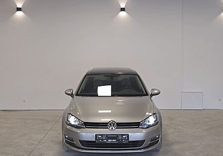 VW Golf Volkswagen VII Highline BI-Xenon*CarPlay*Navi*AHK*Temp