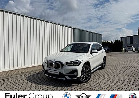 BMW X1 XDRIVE25E A HUD Navi Sound.H&K LED ACC El. He