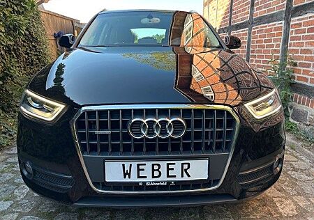 Audi Q3 2.0TFSI quattro/BiXe/LED/AHK/Shz/1.Hand/HUneu