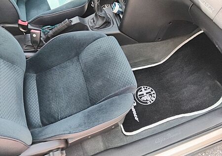 Alfa Romeo 146 1.6 -