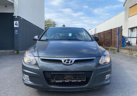 Hyundai i30 blue 1.4 Classic