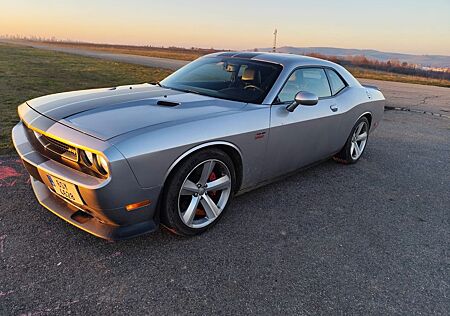 Dodge Challenger SRT8 HEMI