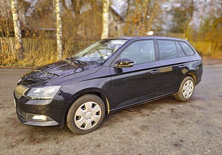 Skoda Fabia 1.4l TDI 66kW Combi Joy AHK SHZ EURO6