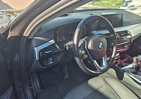 BMW 520d Touring A -