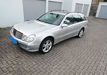 Mercedes-Benz E 320 4MATIC T AVANTGARDE Avantgarde