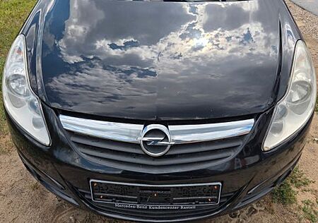 Opel Corsa D Edition