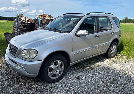 Mercedes-Benz ML 270 CDI Tüv 03/2026