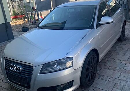 Audi A3 1.9 TDI e (DPF) Attraction Sportback