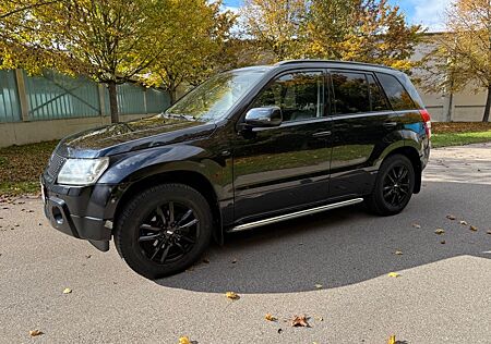 Suzuki Grand Vitara 1.9 KLIMA!LEDER!SHZ!ALLRAD! AHK!
