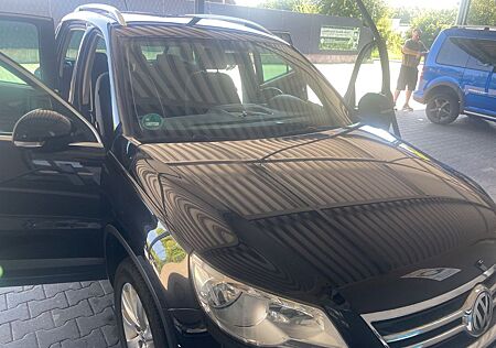 VW Tiguan Volkswagen 2.0 TSI 147 kW Sport & Style Sport & ...