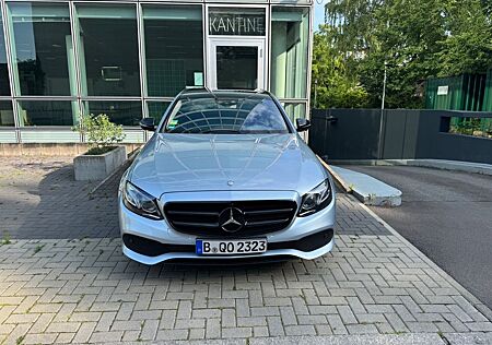 Mercedes-Benz E 350 E350d VOLL Luftfahrwerk HUD MEMORY SITZBELÜFTUNG