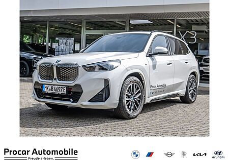 BMW iX1 xDrive30 M Sport AHK LED Comf.Pak. LM18