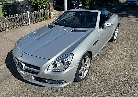 Mercedes-Benz SLK 200 BlueEFFICIENCY -