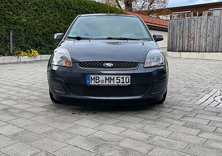 Ford Fiesta | 2. Hand | unfallfrei | TÜV 2027
