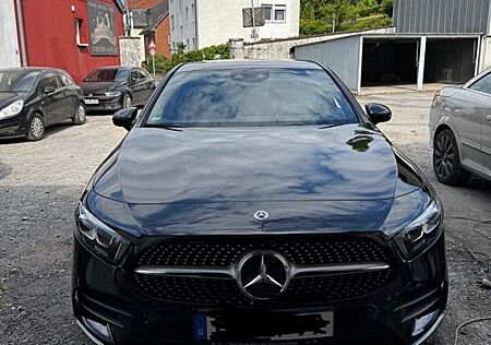 Mercedes-Benz A 180 -