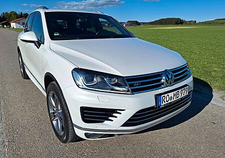VW Touareg Volkswagen 3.0 V6 TDI BlueMotion Terrain Tec.R-Line