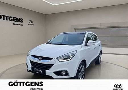 Hyundai ix35 2.0 4WD Style PANO NAVI 18LM KAMERA LEDER