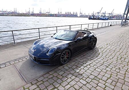 Porsche 992 Turbo Cabriolet Burmester High-End Surround