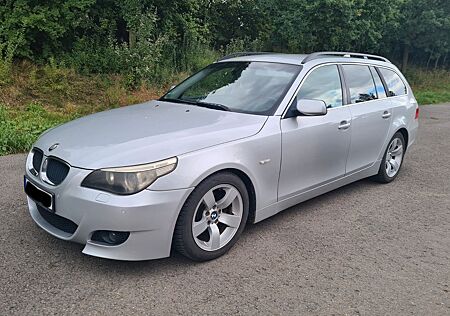BMW 525i Touring -