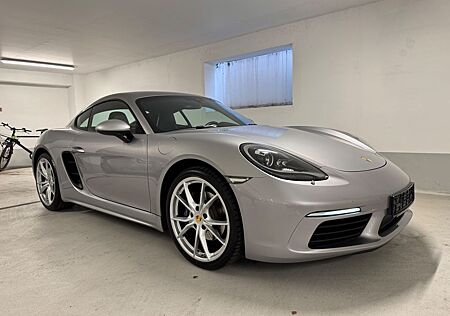 Porsche Cayman 718