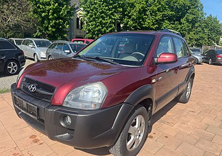 Hyundai Tucson 2.0 GLS 4x4 TÜV NEU