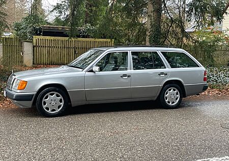 Mercedes-Benz 300 TE * Erstlack * einmalige Ausstattung *