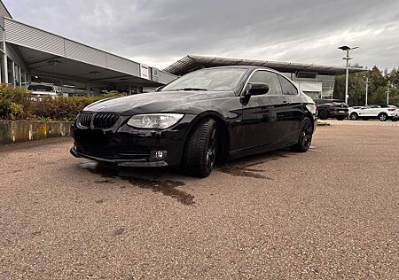 BMW 318i e92 Coupe | Sportpaket | Facelift