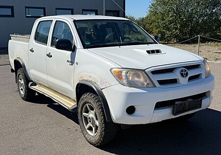 Toyota Hilux Double Cab 4x4 2.5D/KLIMA/TRITTBRETT/