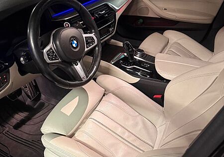 BMW 530i A -