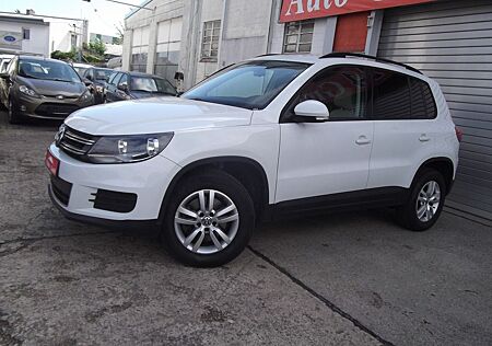 VW Tiguan Volkswagen 2.0 TSI Highline Automatik, Navi, Leder