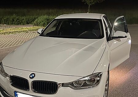 BMW 330e iPerformance Sport Line neu TÜV!!!