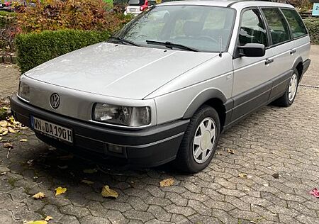 VW Passat Variant Volkswagen Passat 35i Kombi 1.8 mit H-Zulassung