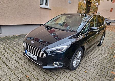 Ford S-Max 2,0 TDCi 132kW Titanium PowerShift Tit...