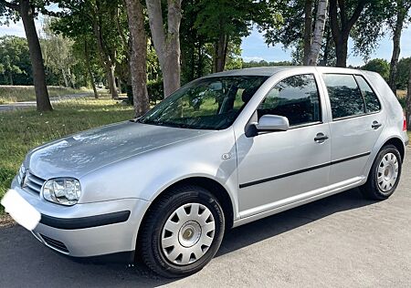 VW Golf Volkswagen * IV 1.6 Autom.,71850km,Zahnriemen+Tüv*