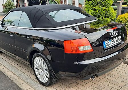 Audi A4 2.4 Cabriolet -