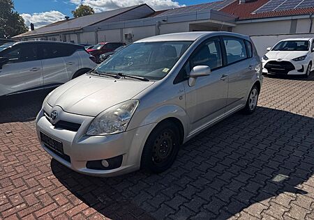 Toyota Corolla Verso 2.2-l-D-4D Luna