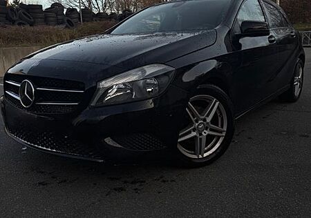 Mercedes-Benz A 180 -