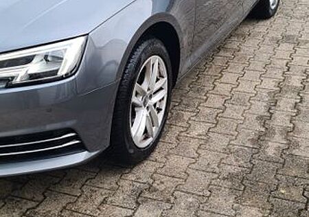 Audi A4 gebraucht kaufen Audi A4 2.0 TDI Limousine -Virtual Matrix