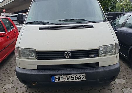 VW T4 Caravelle Volkswagen 2.5 TDI 65kW Standard