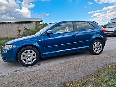 Audi A3 1.6 Attraction ,Klimatronic,PDC,Allwetter