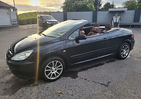 Peugeot 307 CC Schwarz 140 PS AHK