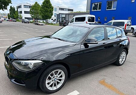 BMW 116i - Gepfl. 8-fach LM-Felgen, Sitzheiz. Klima
