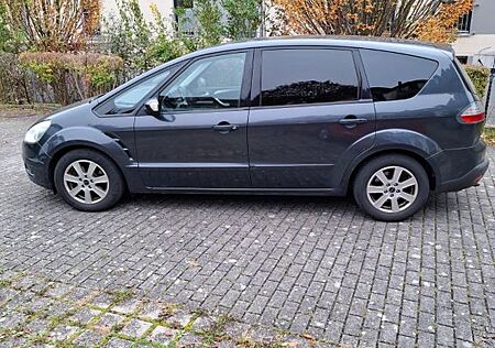 Ford S-Max 2,0 TDCi 103kW DPF Trend Trend