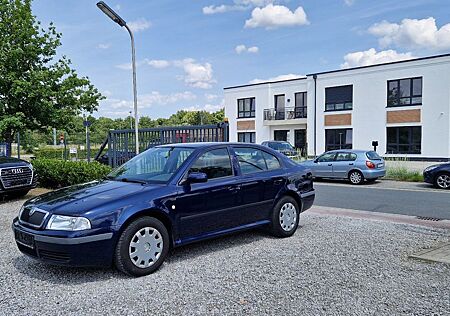 Skoda Octavia 1.6 Ambiente -KLIMA*TÜV NEU-