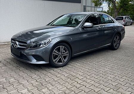 Mercedes-Benz C 200 AMG line*Multibeam*TÜV NEU*Sport Lenkrad*