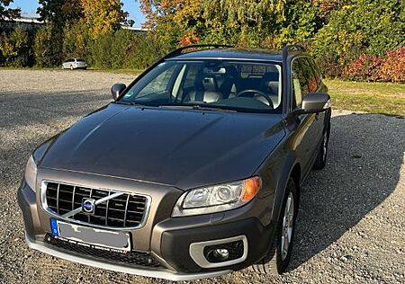 Volvo XC 70 XC70 D5 - Automatik - Allrad - Standheizung