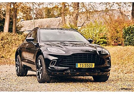 Aston Martin DBX
