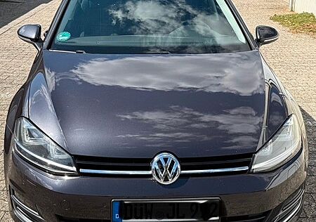 VW Golf Volkswagen VII 1.4 TSI 92kW Sondermodel LOUNGE