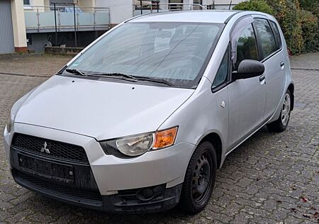 Mitsubishi Colt Limousine 5-trg. neu Inspektion